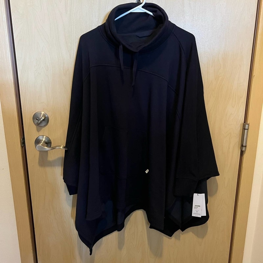 NWT UGG CHARLYNNE pullover